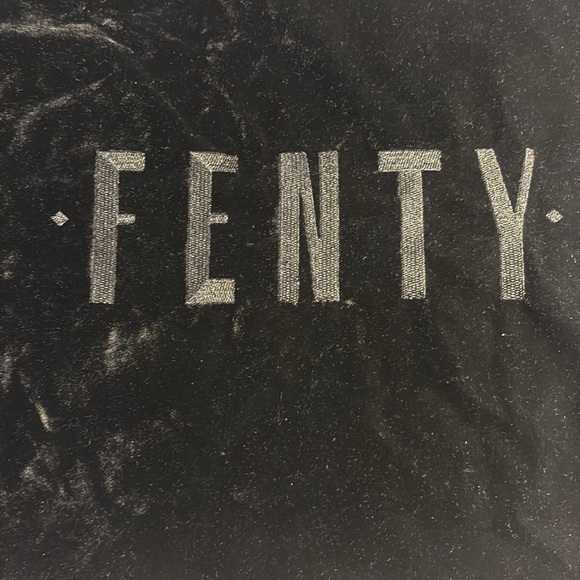 FENTY co-lab PUMA Velvet Dust Bag w/Satin Ribbon Drawstring - Picture 3 of 5